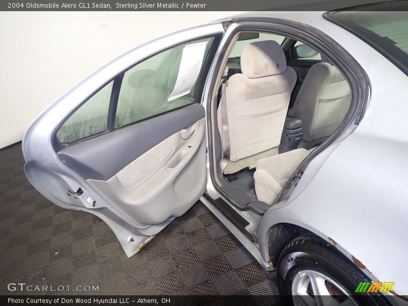Sterling Silver Metallic / Pewter 2004 Oldsmobile Alero GL1 Sedan
