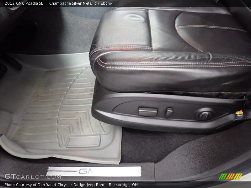 Champagne Silver Metallic / Ebony 2013 GMC Acadia SLT