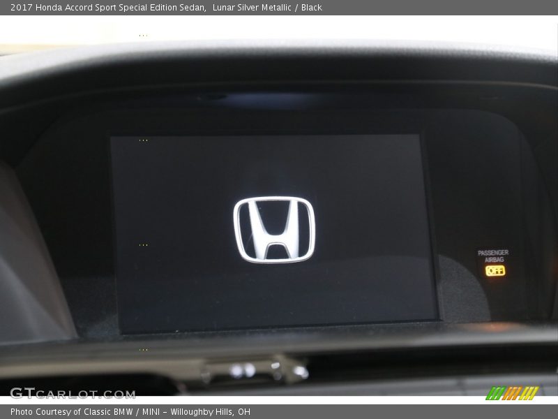 Lunar Silver Metallic / Black 2017 Honda Accord Sport Special Edition Sedan