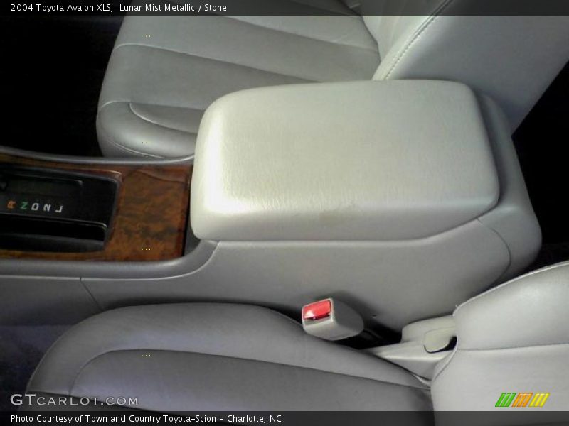 Lunar Mist Metallic / Stone 2004 Toyota Avalon XLS