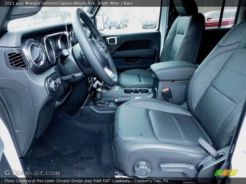 Bright White / Black 2021 Jeep Wrangler Unlimited Sahara Altitude 4x4
