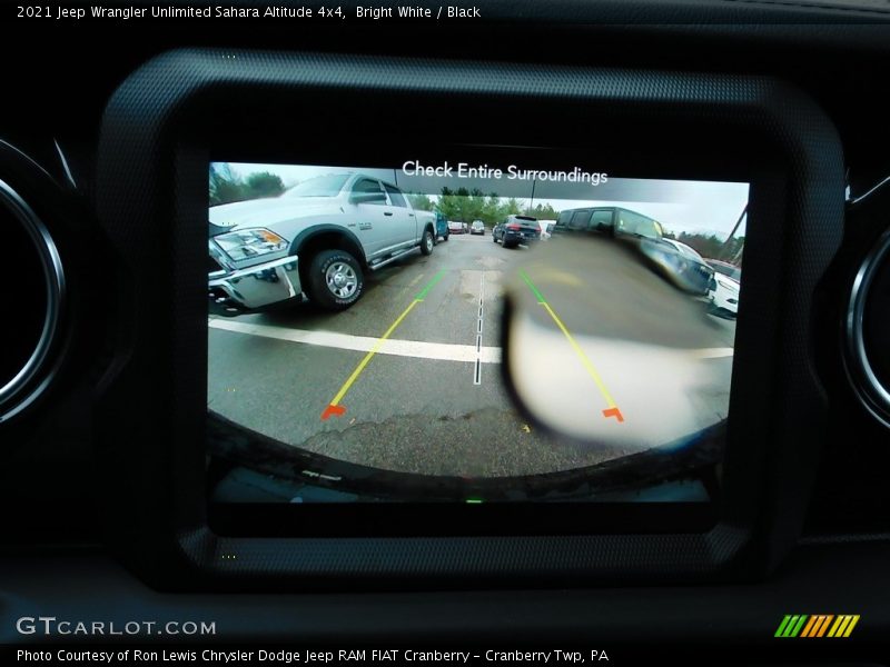 Bright White / Black 2021 Jeep Wrangler Unlimited Sahara Altitude 4x4