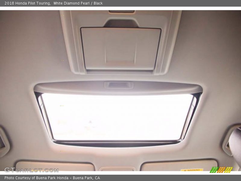White Diamond Pearl / Black 2018 Honda Pilot Touring