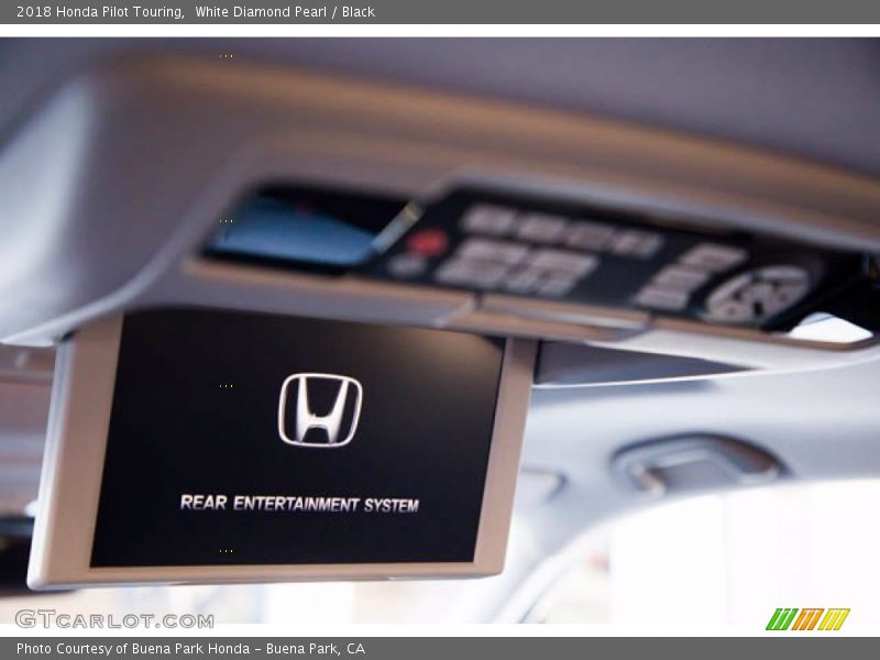 Entertainment System of 2018 Pilot Touring