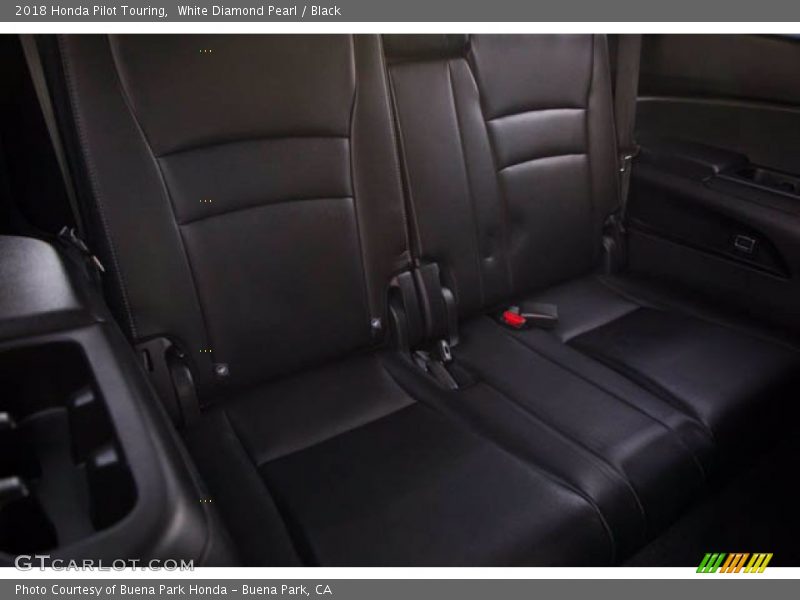 White Diamond Pearl / Black 2018 Honda Pilot Touring
