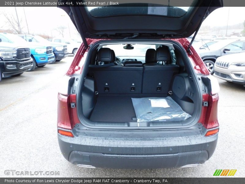 Velvet Red Pearl / Black 2021 Jeep Cherokee Latitude Lux 4x4