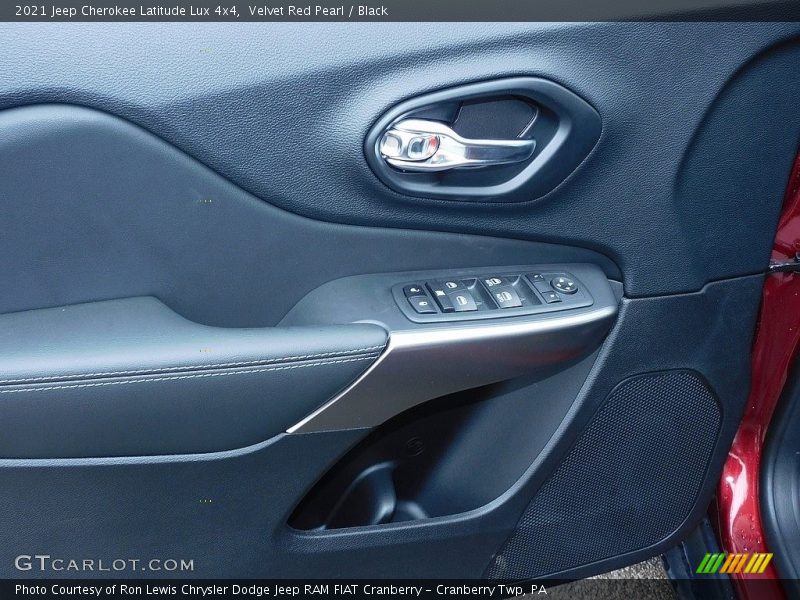 Velvet Red Pearl / Black 2021 Jeep Cherokee Latitude Lux 4x4