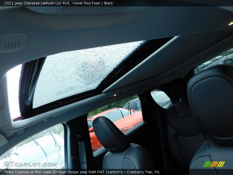 Velvet Red Pearl / Black 2021 Jeep Cherokee Latitude Lux 4x4