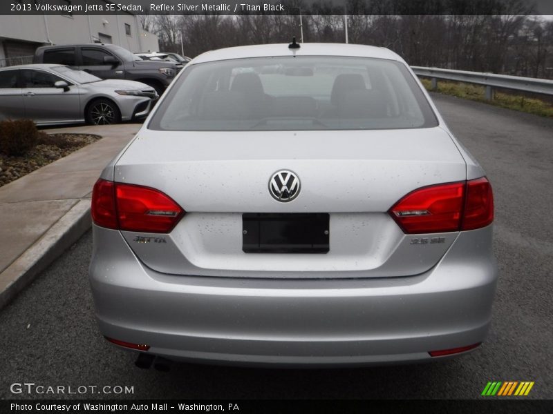 Reflex Silver Metallic / Titan Black 2013 Volkswagen Jetta SE Sedan