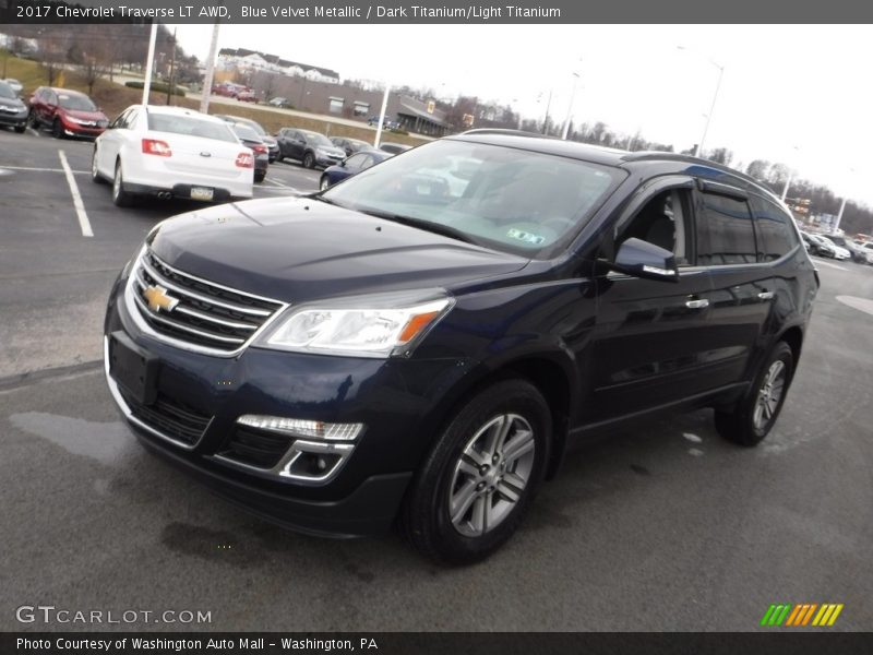 Blue Velvet Metallic / Dark Titanium/Light Titanium 2017 Chevrolet Traverse LT AWD