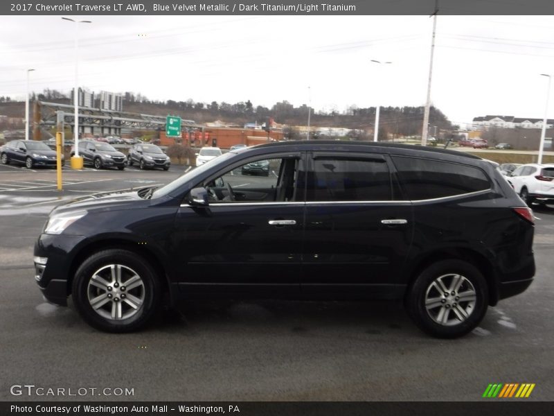 Blue Velvet Metallic / Dark Titanium/Light Titanium 2017 Chevrolet Traverse LT AWD