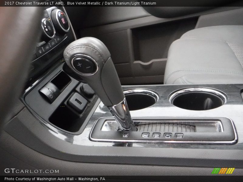 Blue Velvet Metallic / Dark Titanium/Light Titanium 2017 Chevrolet Traverse LT AWD