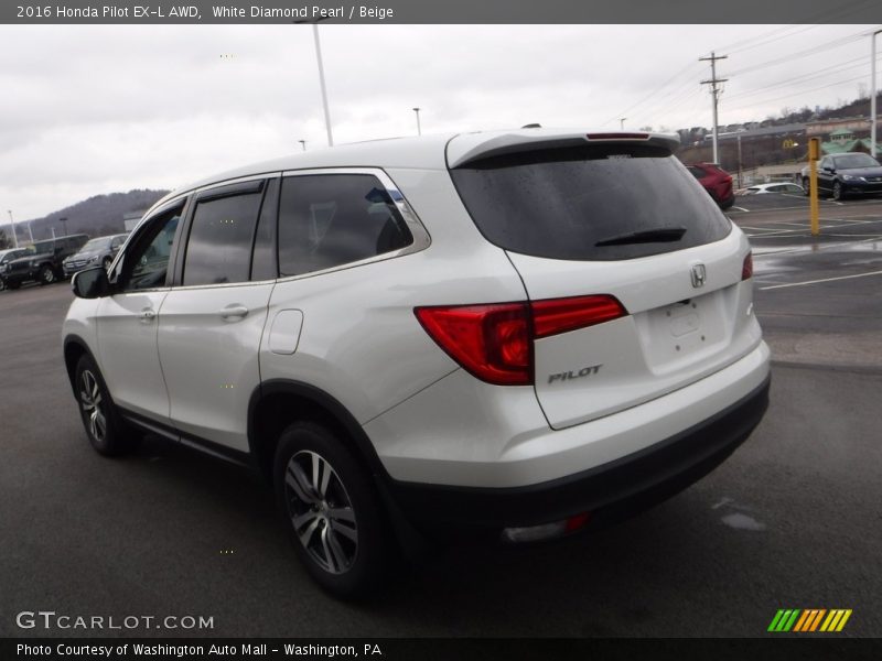 White Diamond Pearl / Beige 2016 Honda Pilot EX-L AWD