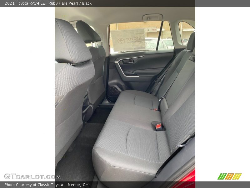 Ruby Flare Pearl / Black 2021 Toyota RAV4 LE