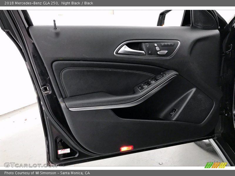 Night Black / Black 2018 Mercedes-Benz GLA 250