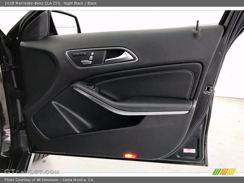 Night Black / Black 2018 Mercedes-Benz GLA 250