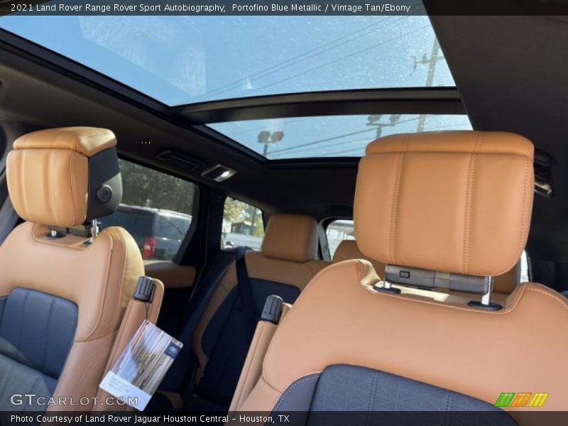 Sunroof of 2021 Range Rover Sport Autobiography