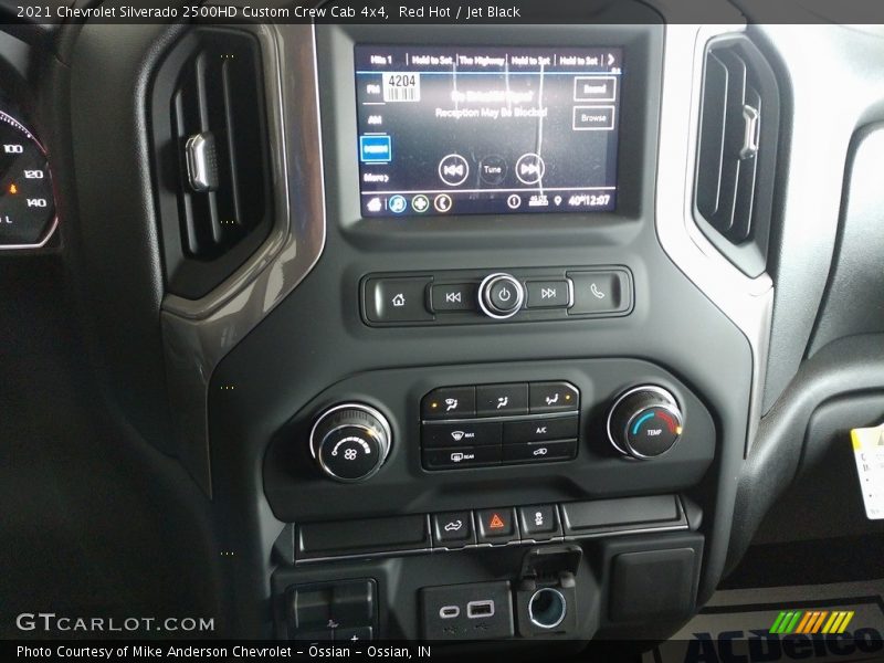 Controls of 2021 Silverado 2500HD Custom Crew Cab 4x4