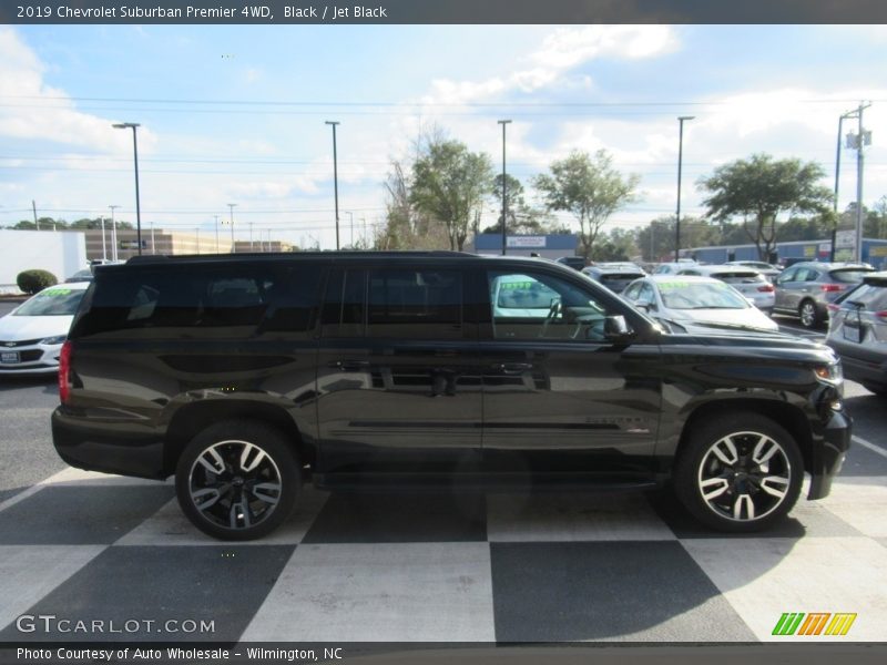 Black / Jet Black 2019 Chevrolet Suburban Premier 4WD