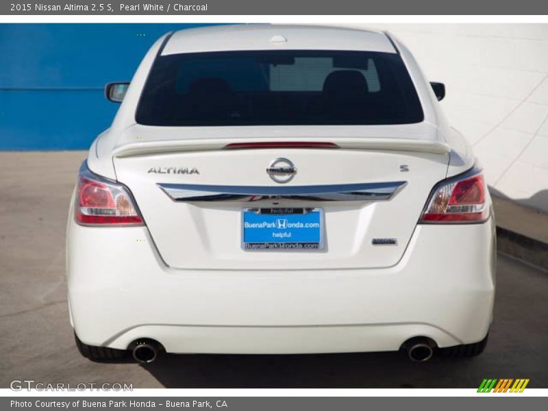 Pearl White / Charcoal 2015 Nissan Altima 2.5 S