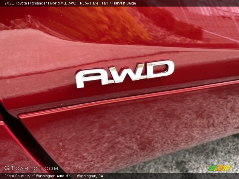 Ruby Flare Pearl / Harvest Beige 2021 Toyota Highlander Hybrid XLE AWD