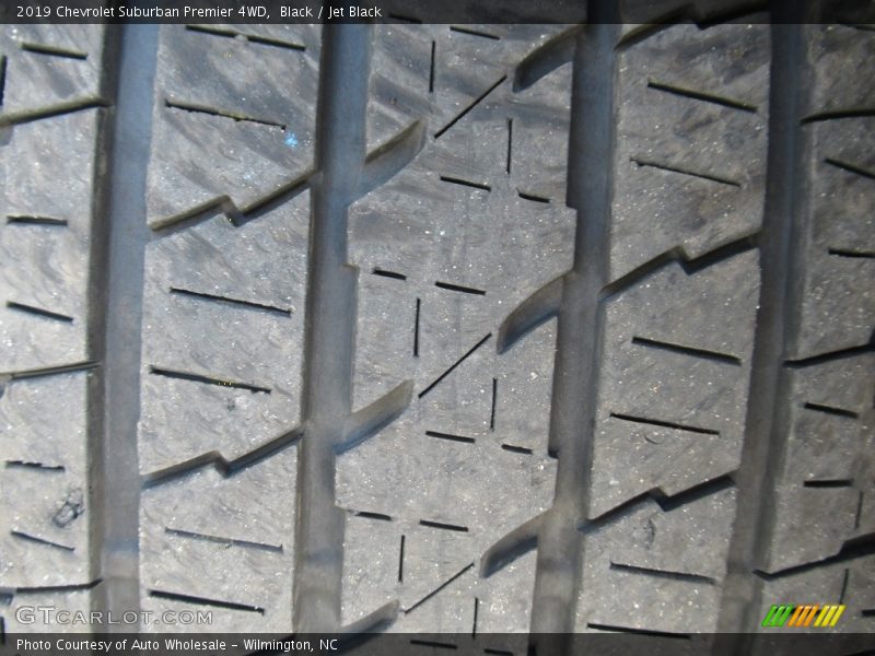 Black / Jet Black 2019 Chevrolet Suburban Premier 4WD