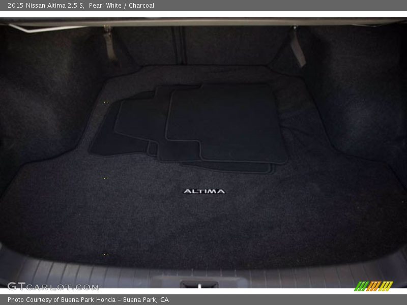 Pearl White / Charcoal 2015 Nissan Altima 2.5 S