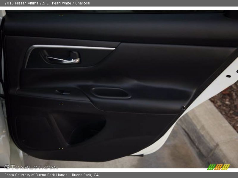 Pearl White / Charcoal 2015 Nissan Altima 2.5 S