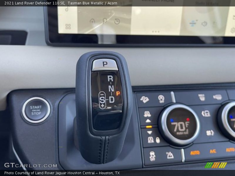  2021 Defender 110 SE 8 Speed Automatic Shifter
