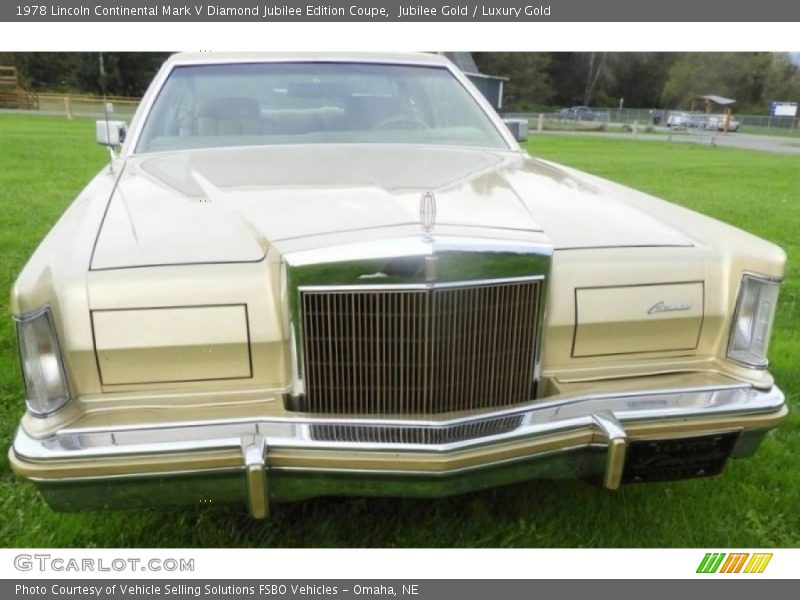 Jubilee Gold / Luxury Gold 1978 Lincoln Continental Mark V Diamond Jubilee Edition Coupe