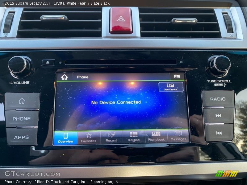 Crystal White Pearl / Slate Black 2019 Subaru Legacy 2.5i