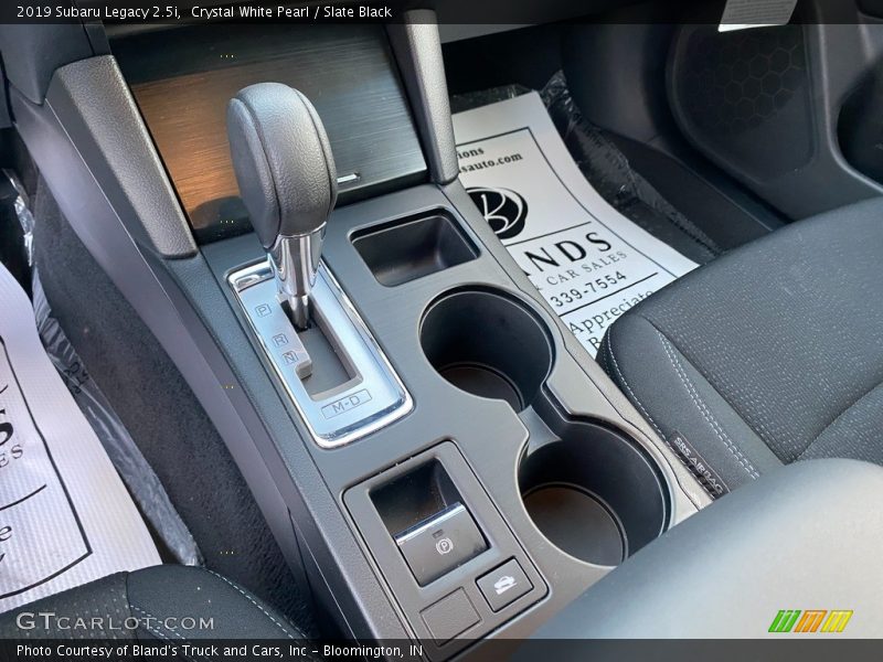 Crystal White Pearl / Slate Black 2019 Subaru Legacy 2.5i