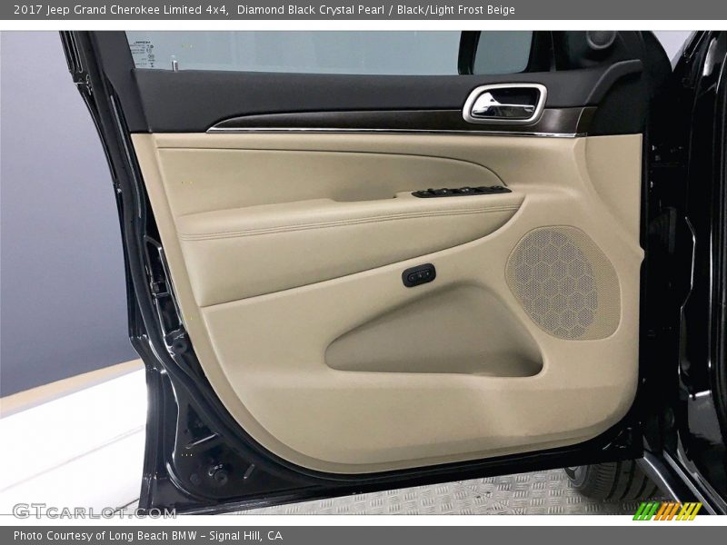 Diamond Black Crystal Pearl / Black/Light Frost Beige 2017 Jeep Grand Cherokee Limited 4x4