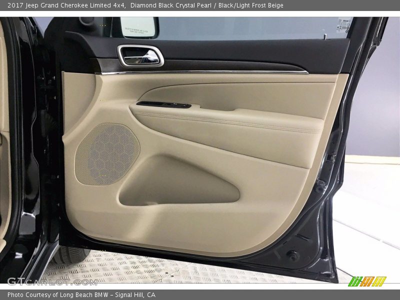 Diamond Black Crystal Pearl / Black/Light Frost Beige 2017 Jeep Grand Cherokee Limited 4x4