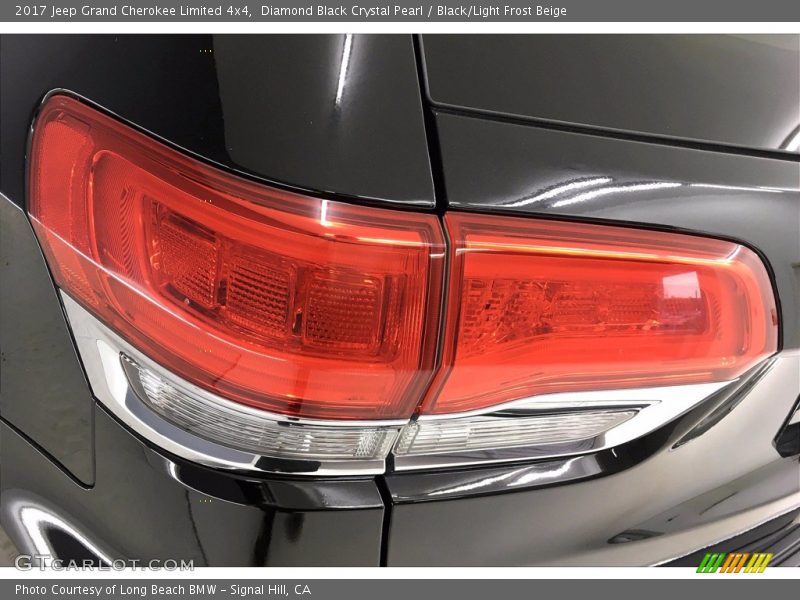 Diamond Black Crystal Pearl / Black/Light Frost Beige 2017 Jeep Grand Cherokee Limited 4x4