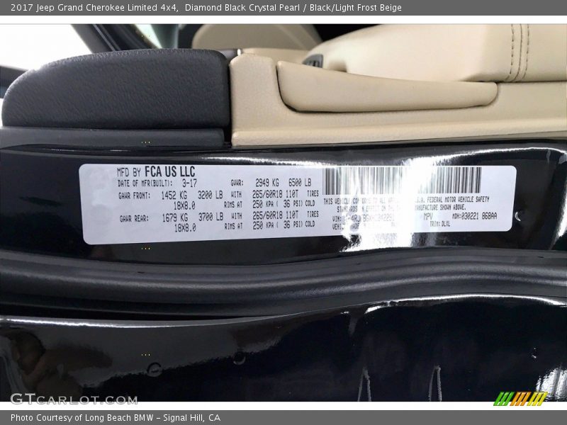 Diamond Black Crystal Pearl / Black/Light Frost Beige 2017 Jeep Grand Cherokee Limited 4x4
