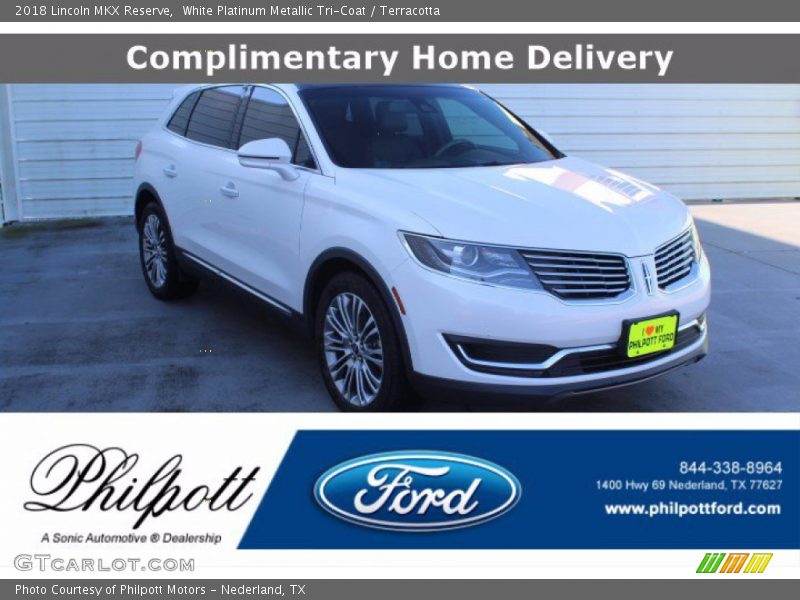 White Platinum Metallic Tri-Coat / Terracotta 2018 Lincoln MKX Reserve