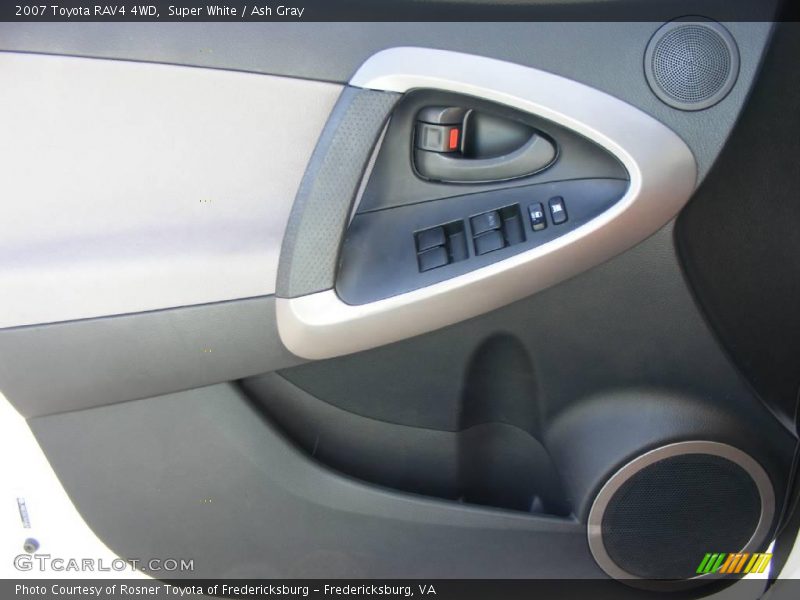 Super White / Ash Gray 2007 Toyota RAV4 4WD