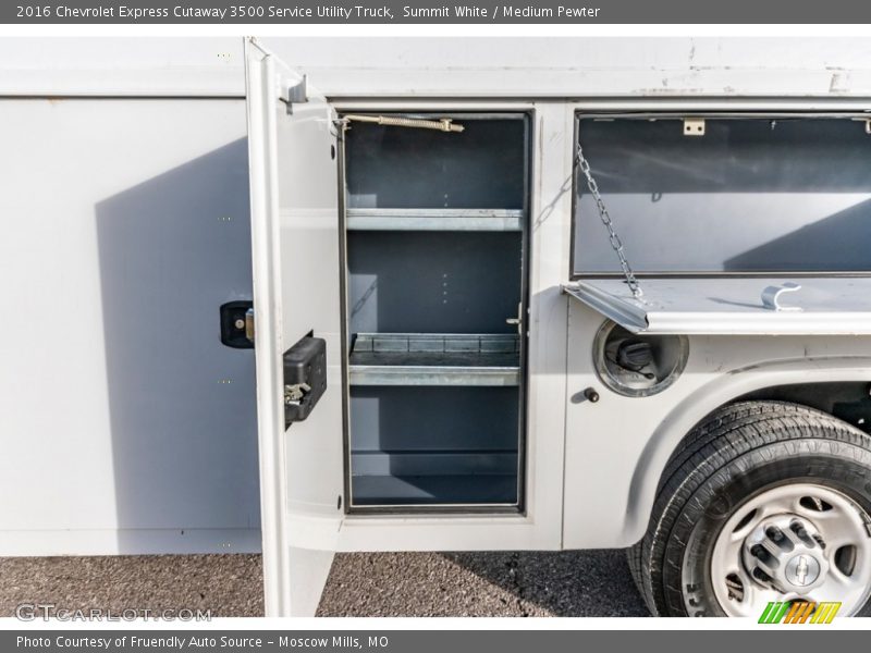 Summit White / Medium Pewter 2016 Chevrolet Express Cutaway 3500 Service Utility Truck
