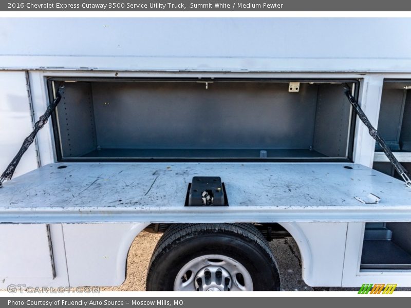 Summit White / Medium Pewter 2016 Chevrolet Express Cutaway 3500 Service Utility Truck
