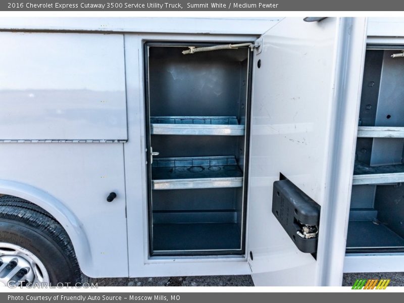 Summit White / Medium Pewter 2016 Chevrolet Express Cutaway 3500 Service Utility Truck