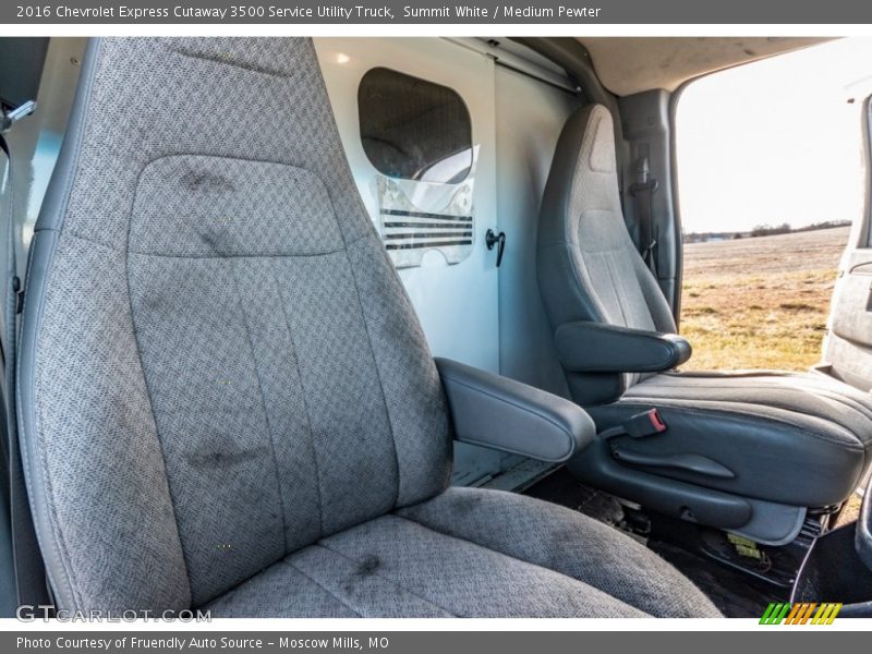 Summit White / Medium Pewter 2016 Chevrolet Express Cutaway 3500 Service Utility Truck