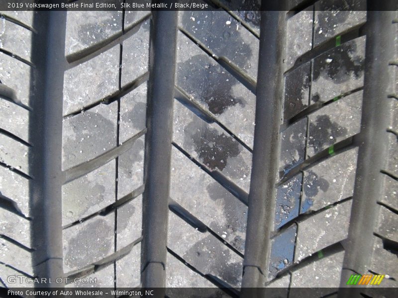 SIlk Blue Metallic / Black/Beige 2019 Volkswagen Beetle Final Edition