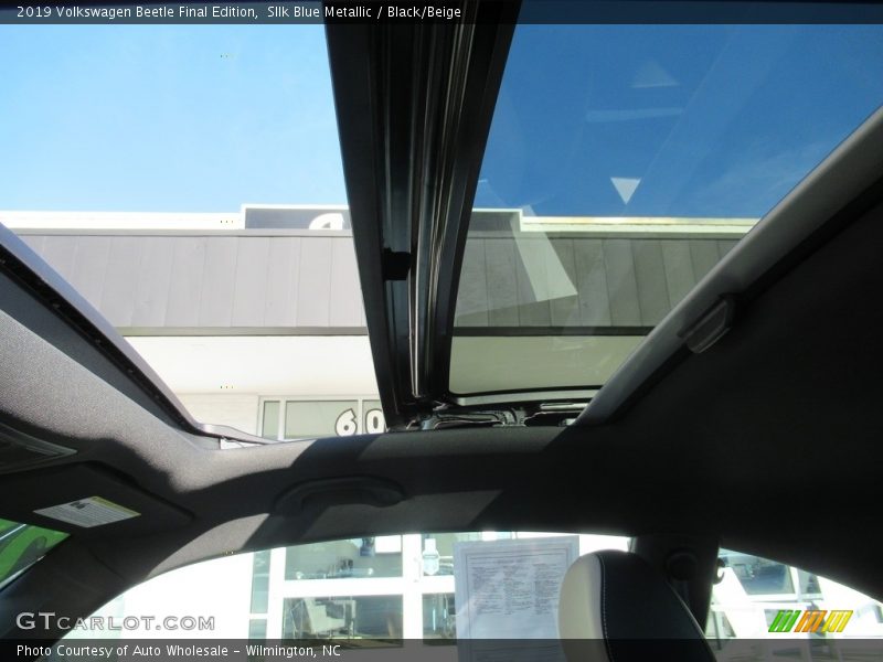 SIlk Blue Metallic / Black/Beige 2019 Volkswagen Beetle Final Edition