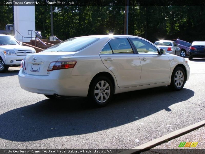 Super White / Ash 2009 Toyota Camry Hybrid