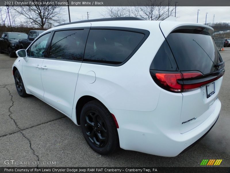 Bright White / Black 2021 Chrysler Pacifica Hybrid Touring