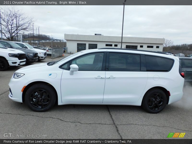 Bright White / Black 2021 Chrysler Pacifica Hybrid Touring