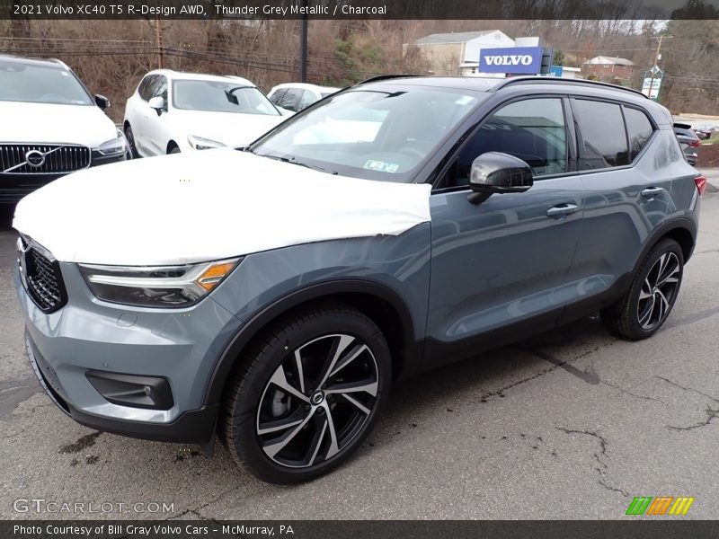 Thunder Grey Metallic / Charcoal 2021 Volvo XC40 T5 R-Design AWD