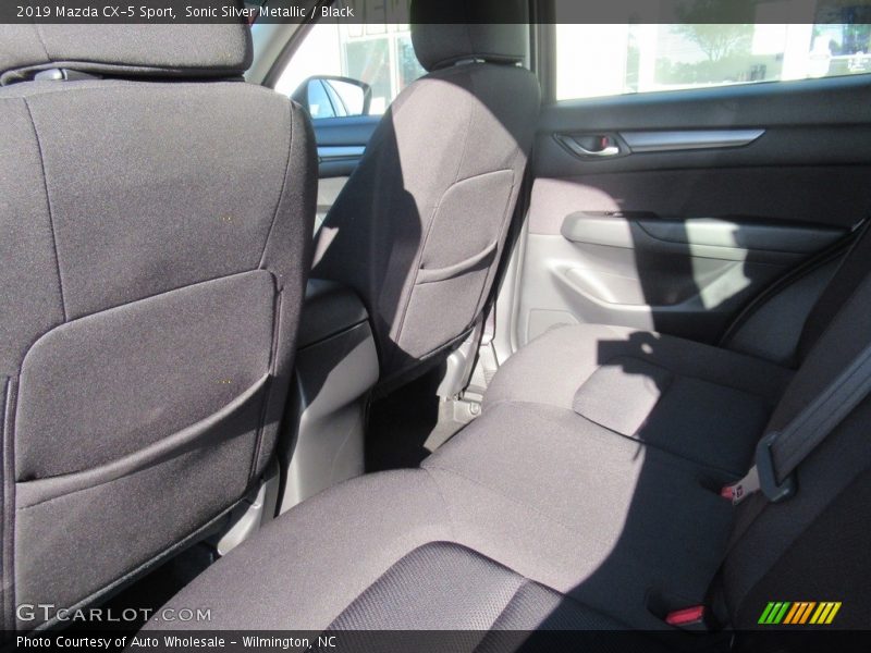Sonic Silver Metallic / Black 2019 Mazda CX-5 Sport