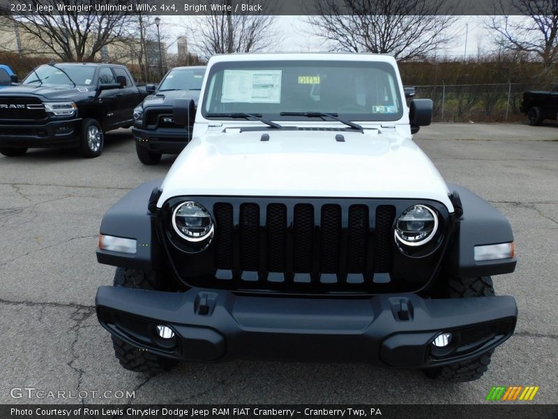 Bright White / Black 2021 Jeep Wrangler Unlimited Willys 4x4